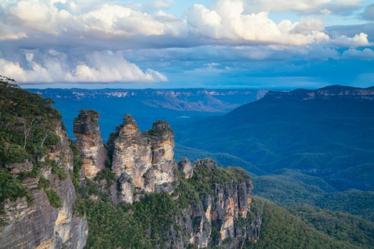 Three Sisters in the Blue Mountains